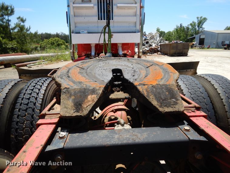 image for item DC2096 1997 Peterbilt 379  semi truck