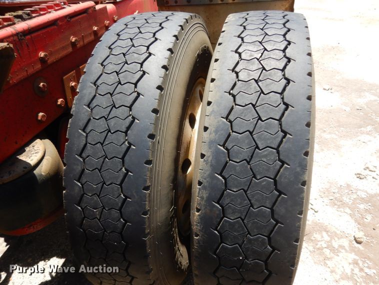 image for item DC2096 1997 Peterbilt 379  semi truck