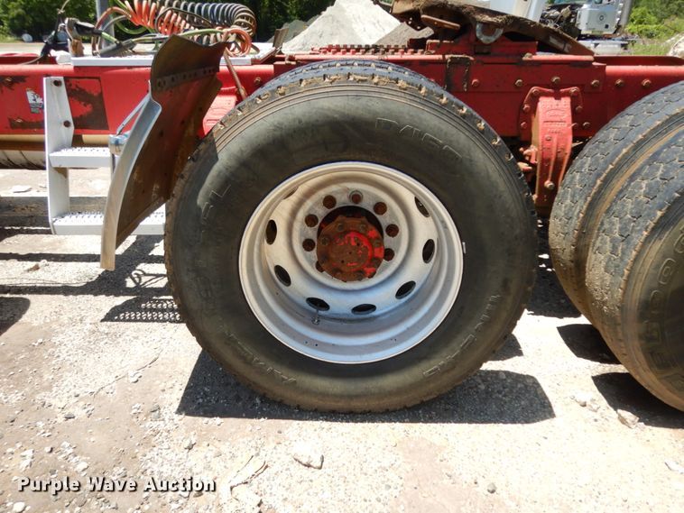 image for item DC2096 1997 Peterbilt 379  semi truck