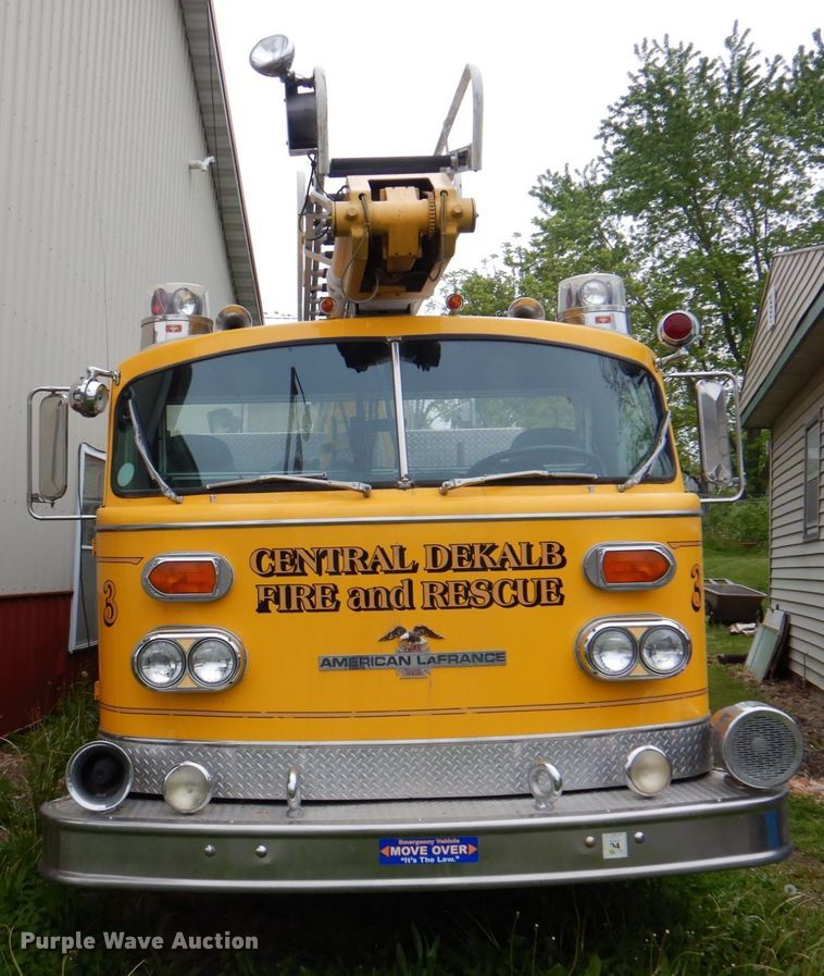 image for item DE8449 1978 American Lafrance  ladder fire truck