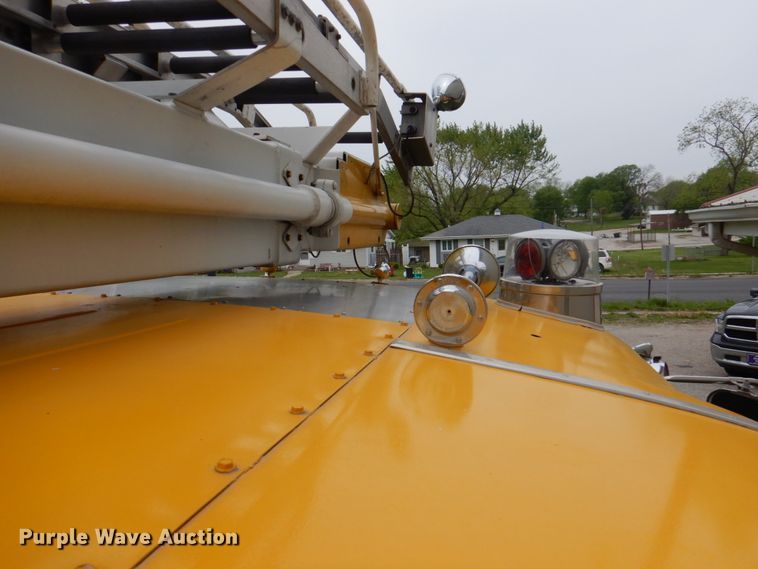 image for item DE8449 1978 American Lafrance  ladder fire truck