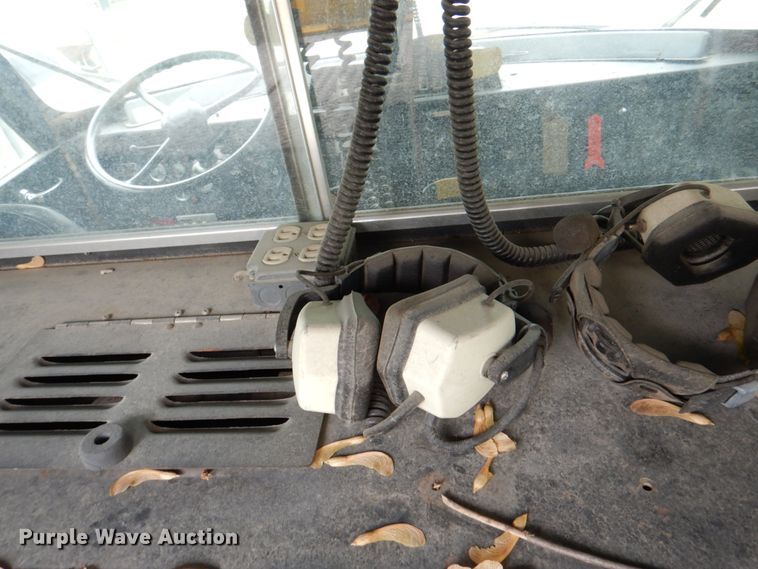 image for item DE8449 1978 American Lafrance  ladder fire truck