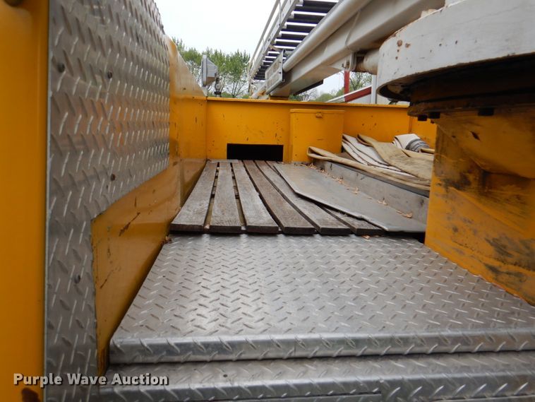 image for item DE8449 1978 American Lafrance  ladder fire truck