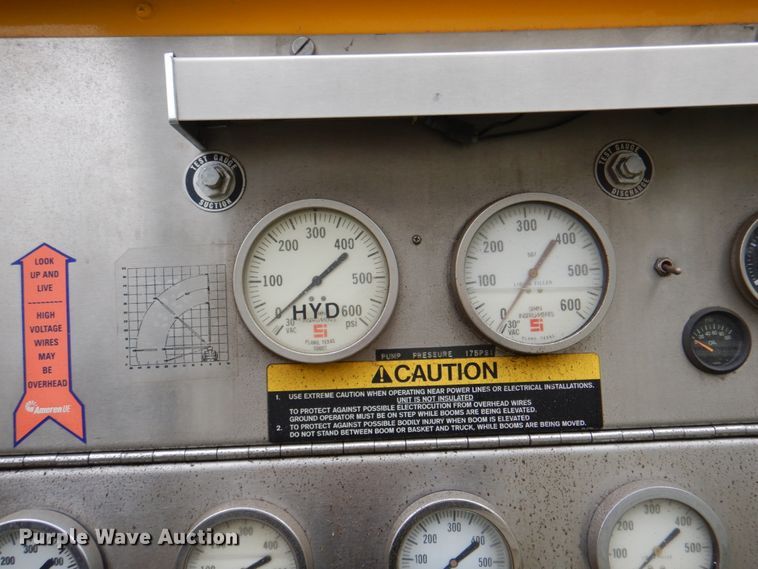 image for item DE8449 1978 American Lafrance  ladder fire truck