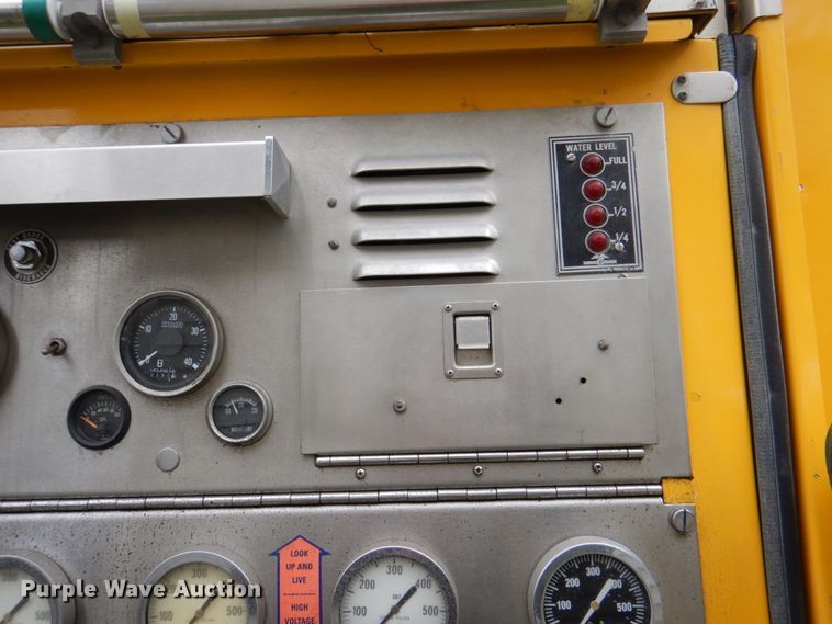 image for item DE8449 1978 American Lafrance  ladder fire truck