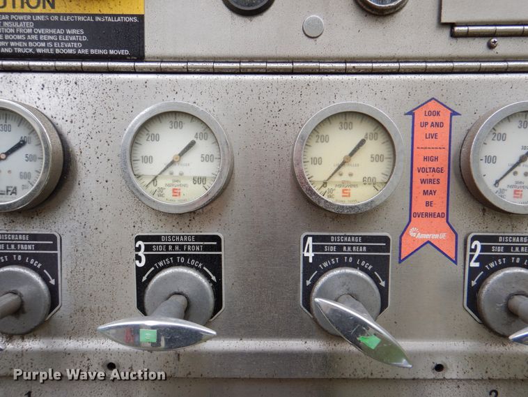 image for item DE8449 1978 American Lafrance  ladder fire truck