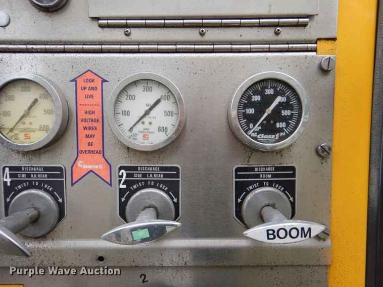 image for item DE8449 1978 American Lafrance  ladder fire truck