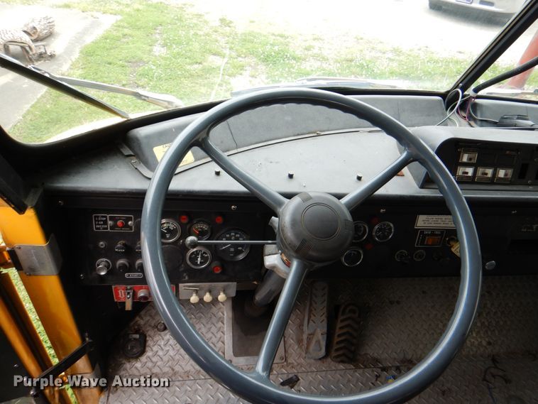 image for item DE8449 1978 American Lafrance  ladder fire truck