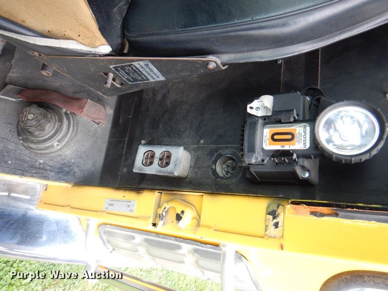 image for item DE8449 1978 American Lafrance  ladder fire truck