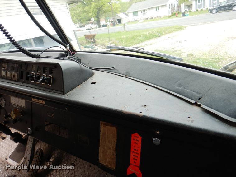 image for item DE8449 1978 American Lafrance  ladder fire truck