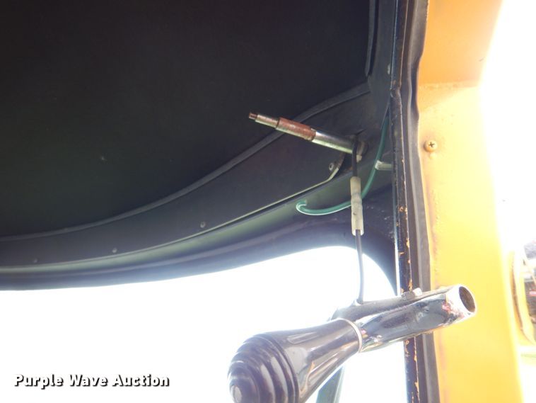 image for item DE8449 1978 American Lafrance  ladder fire truck