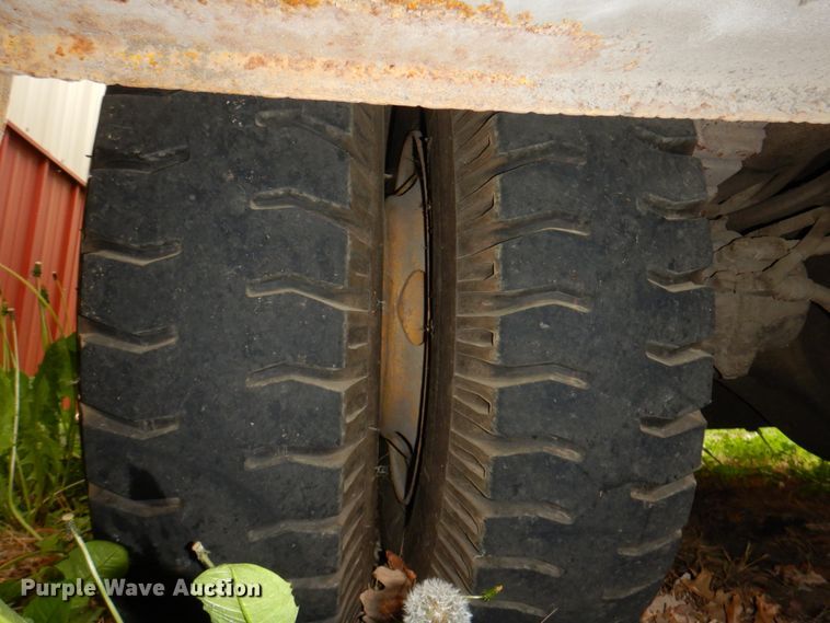 image for item DE8449 1978 American Lafrance  ladder fire truck