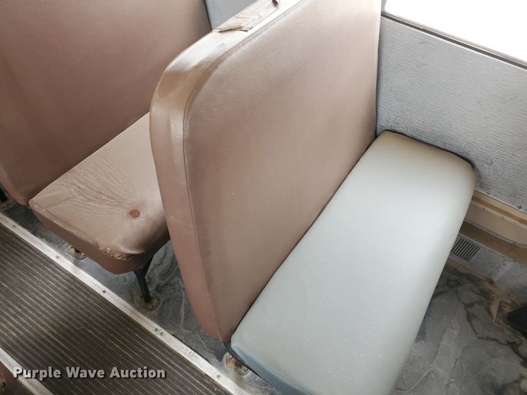 image for item DI4781 1996 International Thomas  school bus