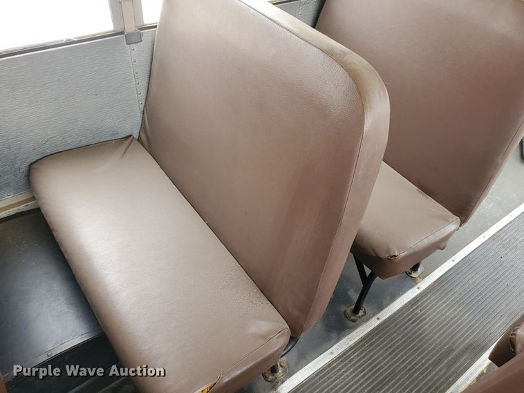 image for item DI4781 1996 International Thomas  school bus