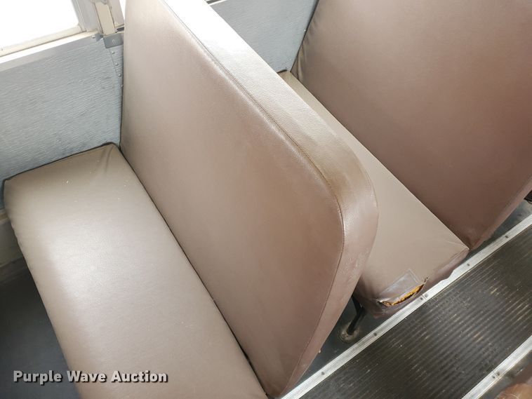 image for item DI4781 1996 International Thomas  school bus