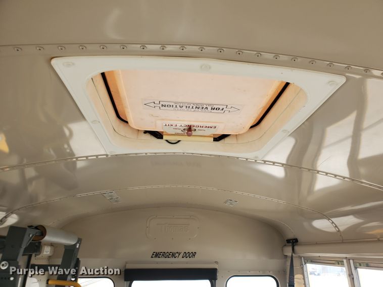 image for item DI4781 1996 International Thomas  school bus