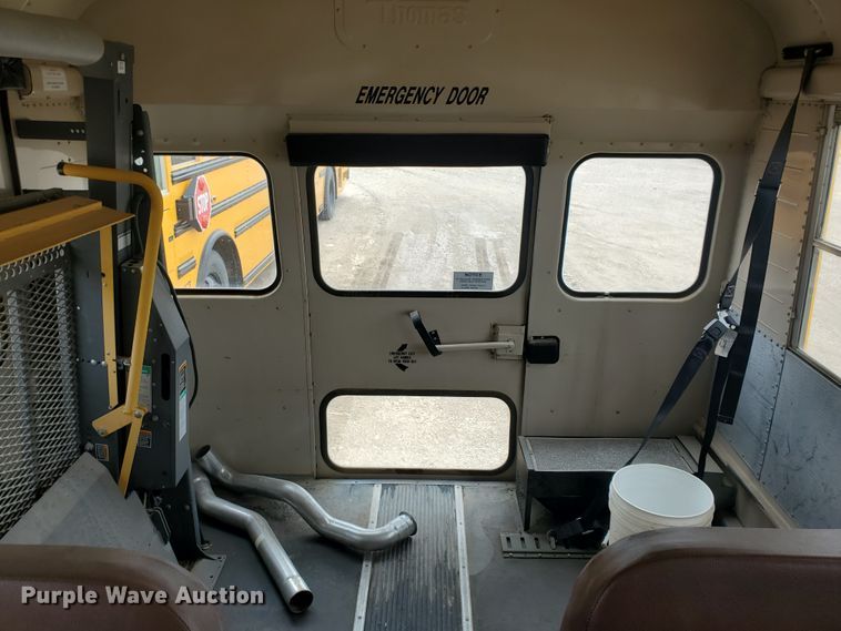 image for item DI4781 1996 International Thomas  school bus