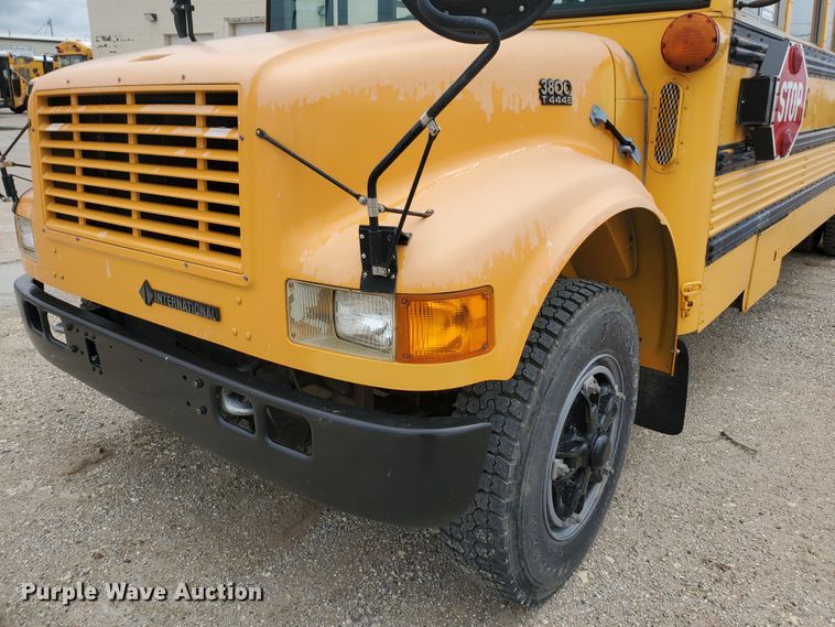 image for item DI4781 1996 International Thomas  school bus