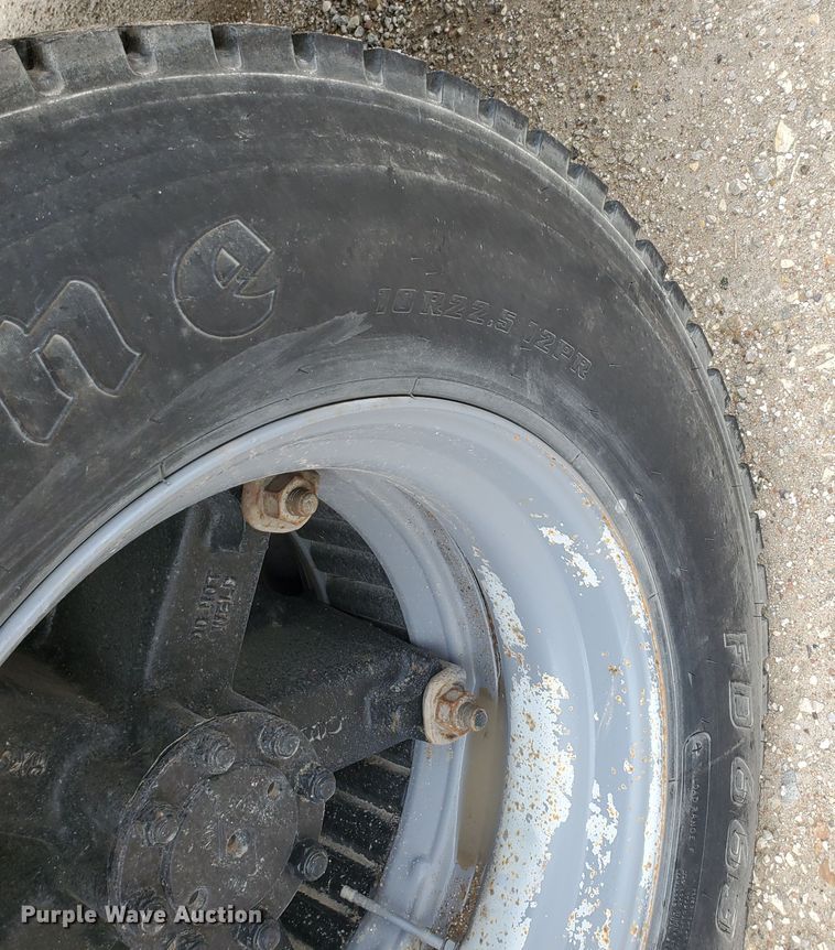 image for item DI4781 1996 International Thomas  school bus