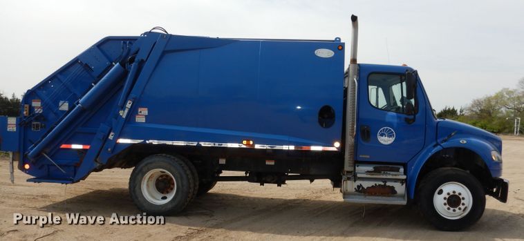 image for item DI6570 2011 Freightliner Business Class M2  refuse truck