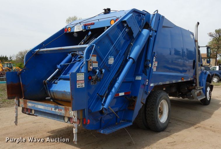 image for item DI6570 2011 Freightliner Business Class M2  refuse truck