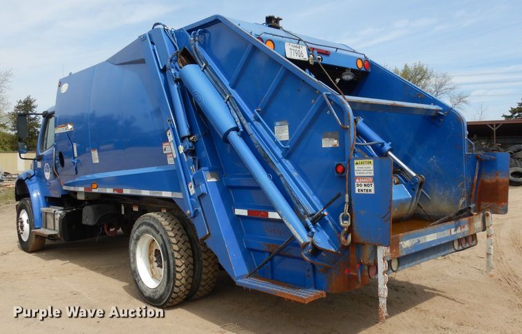 image for item DI6570 2011 Freightliner Business Class M2  refuse truck