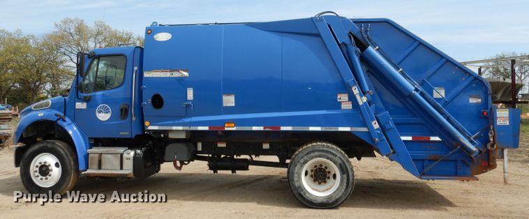 image for item DI6570 2011 Freightliner Business Class M2  refuse truck
