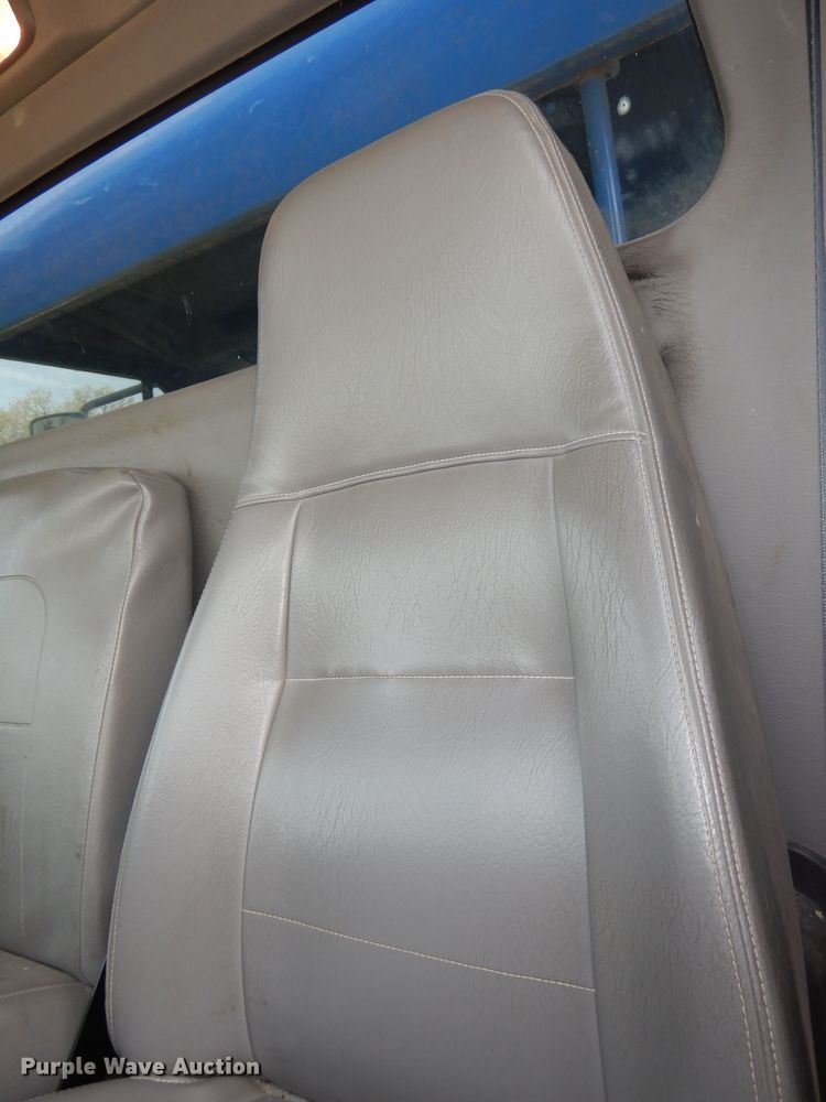 image for item DI6570 2011 Freightliner Business Class M2  refuse truck