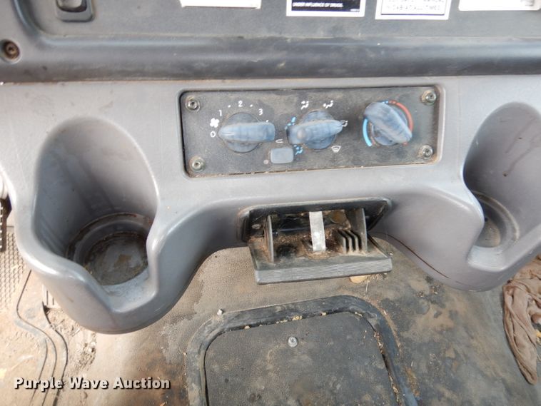 image for item DI6570 2011 Freightliner Business Class M2  refuse truck