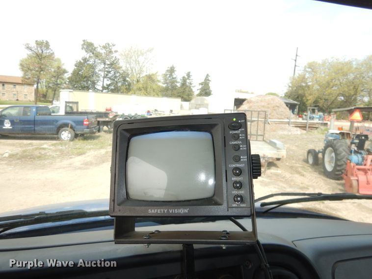 image for item DI6570 2011 Freightliner Business Class M2  refuse truck