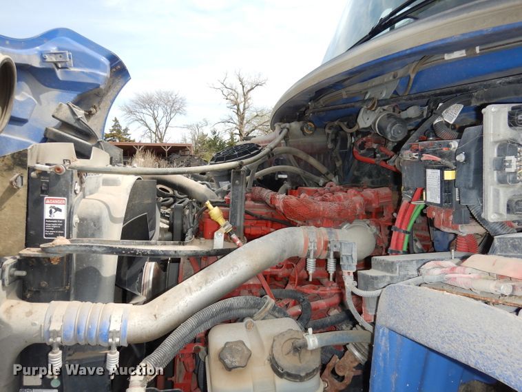 image for item DI6570 2011 Freightliner Business Class M2  refuse truck