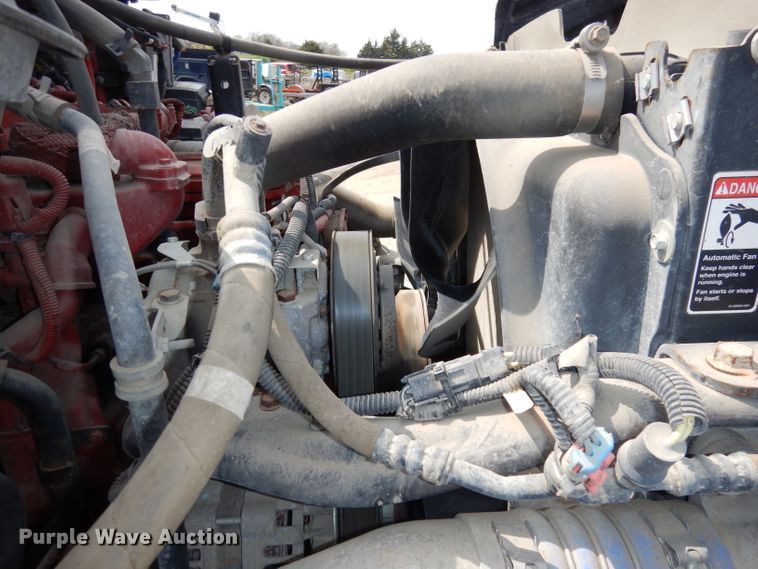 image for item DI6570 2011 Freightliner Business Class M2  refuse truck