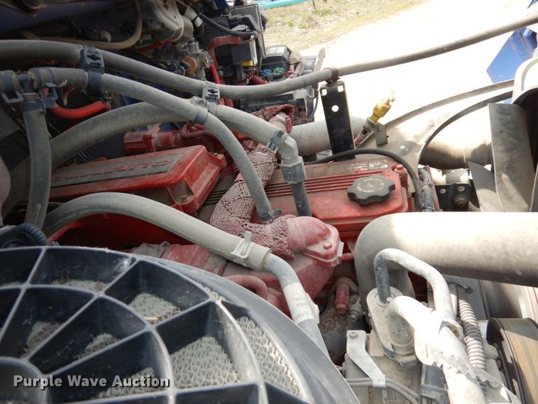 image for item DI6570 2011 Freightliner Business Class M2  refuse truck