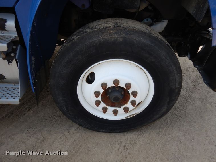 image for item DI6570 2011 Freightliner Business Class M2  refuse truck