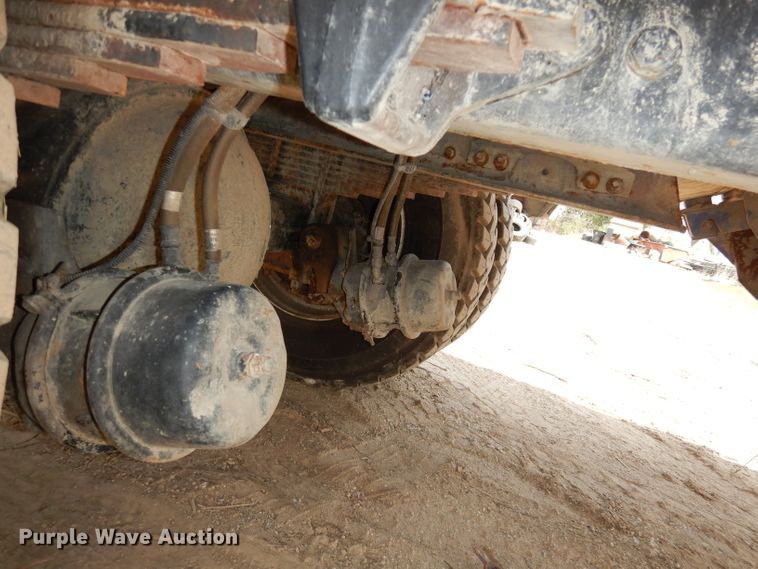 image for item DI6570 2011 Freightliner Business Class M2  refuse truck