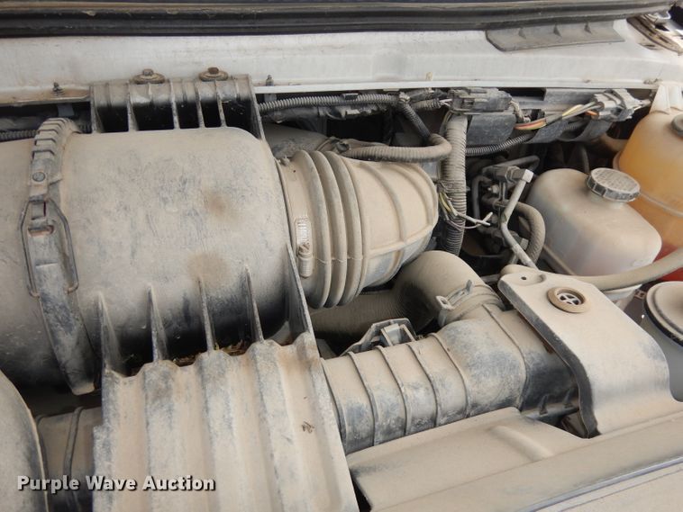 image for item DI6573 2011 Ford Econoline E450 Super Duty  shuttle bus