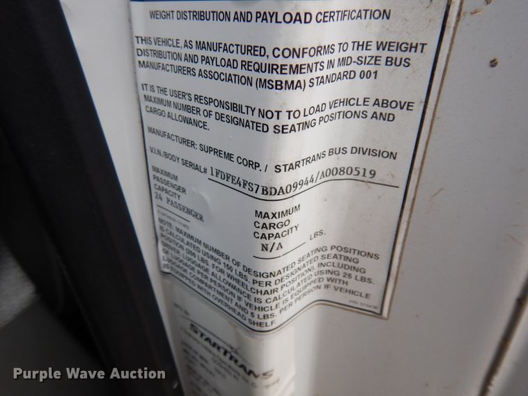 image for item DI6573 2011 Ford Econoline E450 Super Duty  shuttle bus