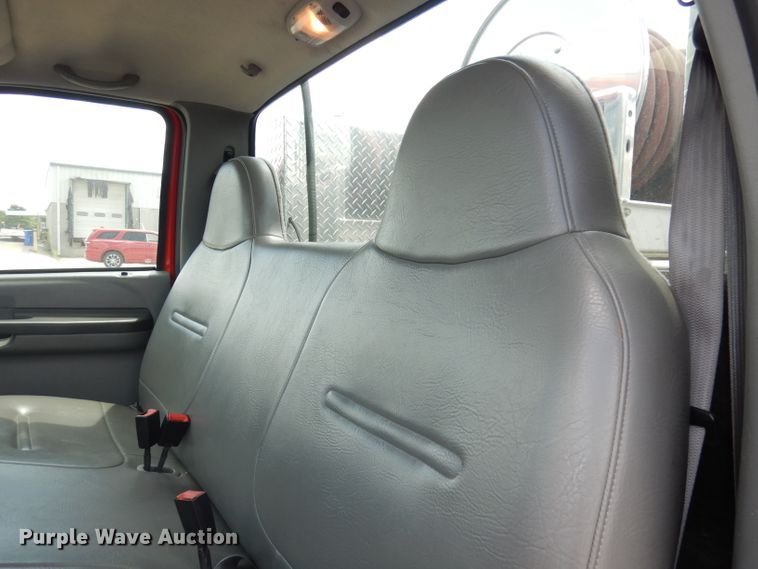 image for item DI6665 2002 Ford F350 Super Duty  brush fire truck