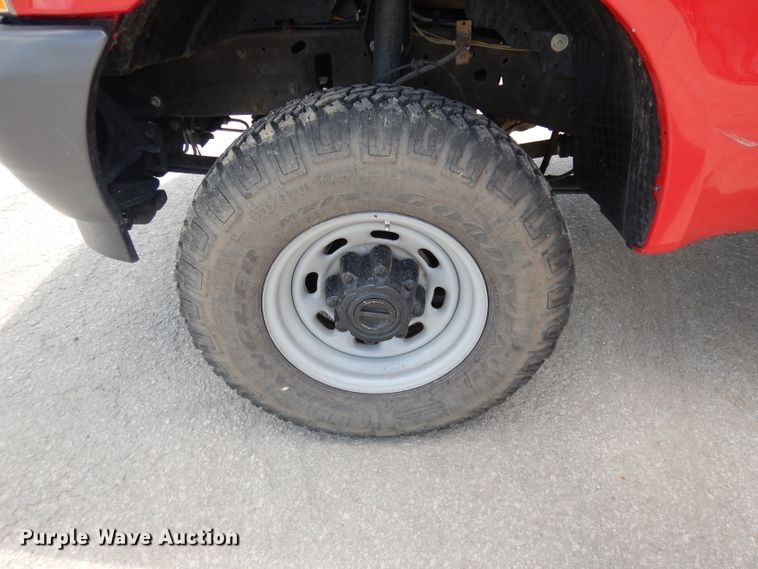 image for item DI6665 2002 Ford F350 Super Duty  brush fire truck