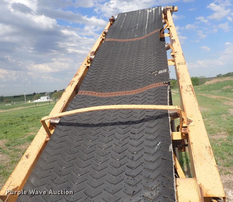 image for item DJ5662 2002 Bandit 3680 Beast  horizontal grinder