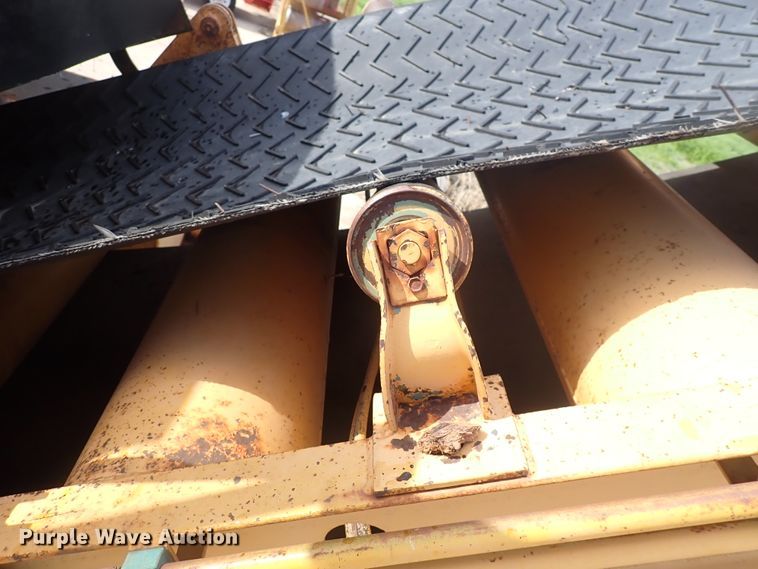 image for item DJ5662 2002 Bandit 3680 Beast  horizontal grinder