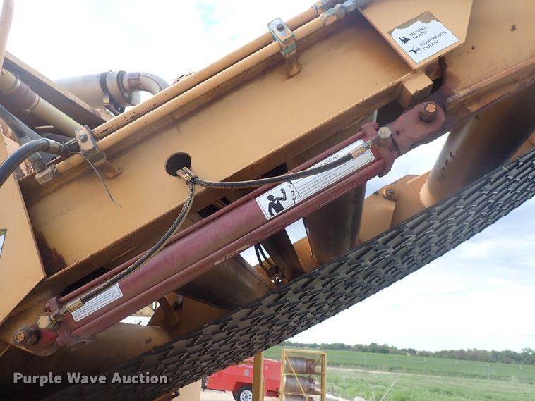 image for item DJ5662 2002 Bandit 3680 Beast  horizontal grinder