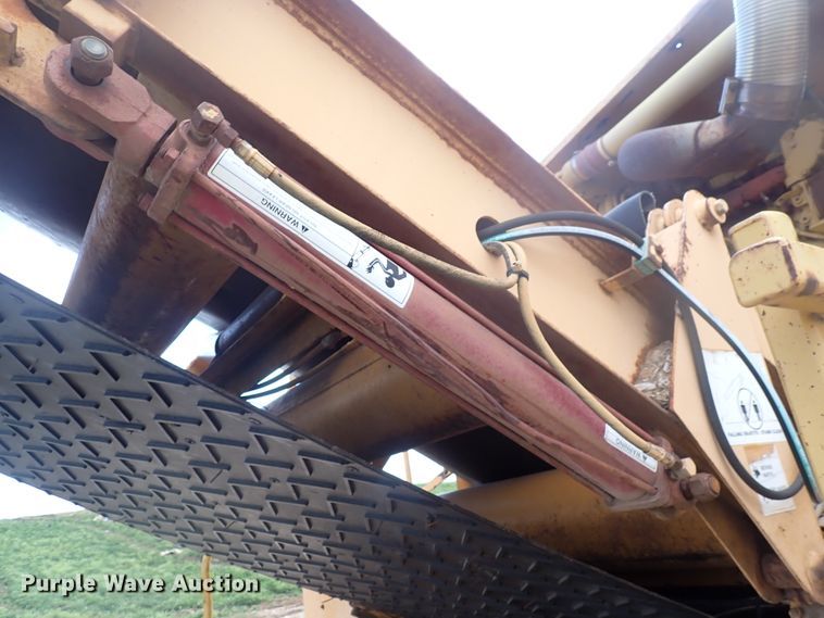 image for item DJ5662 2002 Bandit 3680 Beast  horizontal grinder