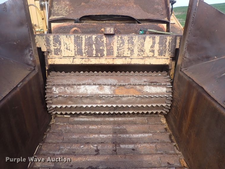 image for item DJ5662 2002 Bandit 3680 Beast  horizontal grinder