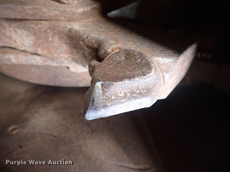 image for item DJ5662 2002 Bandit 3680 Beast  horizontal grinder