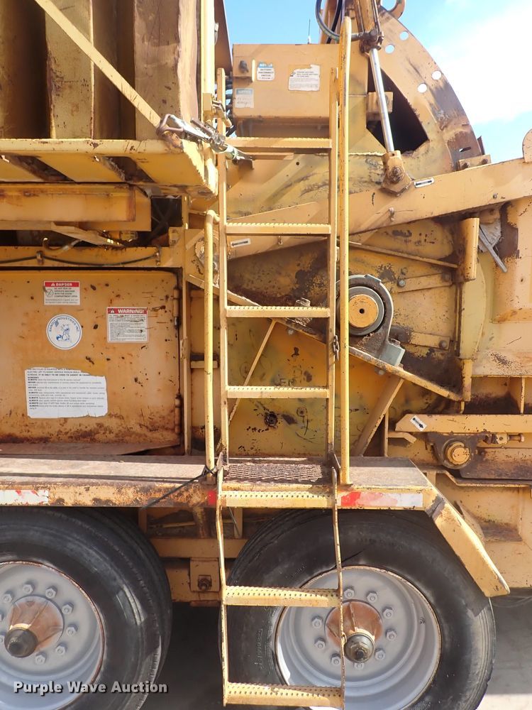 image for item DJ5662 2002 Bandit 3680 Beast  horizontal grinder