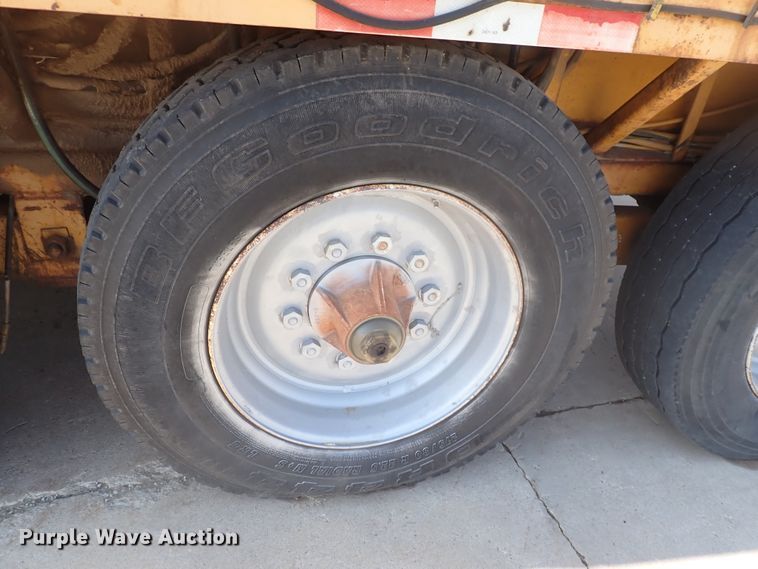 image for item DJ5662 2002 Bandit 3680 Beast  horizontal grinder