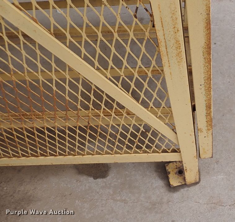 image for item DJ5664 Steel propane cage