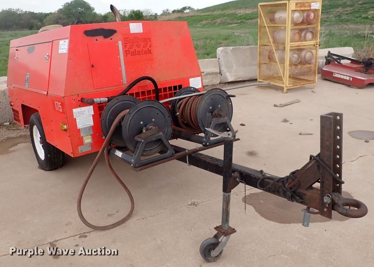 image for item DJ5665 Sullair D175Q  air compressor