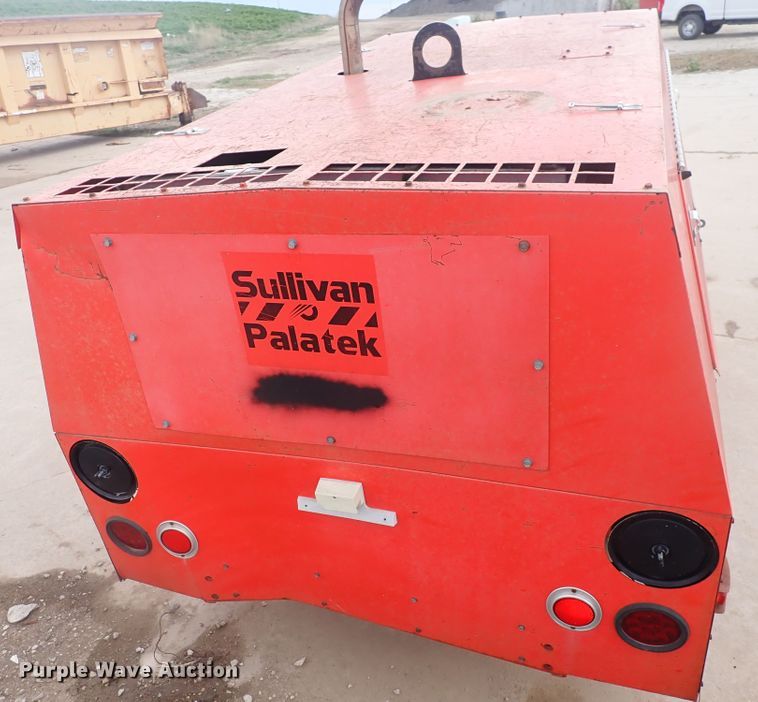 image for item DJ5665 Sullair D175Q  air compressor